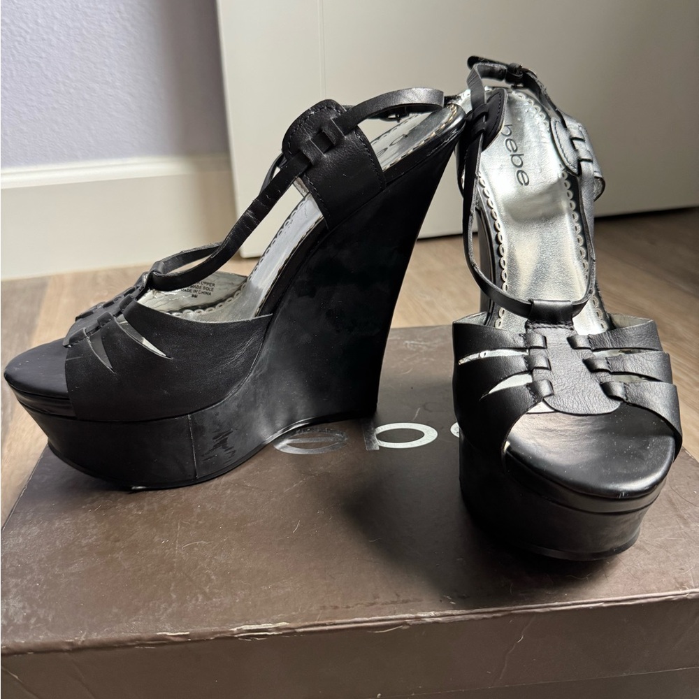 Bebe Elegant Black Wedge Sandals